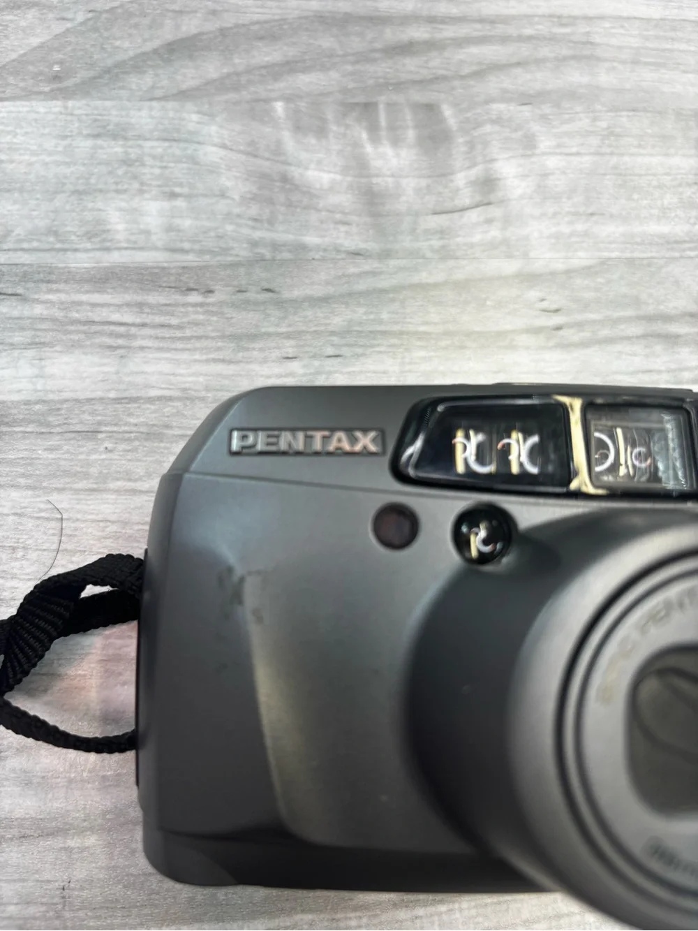 Pentax Black 35mm Point-and-Shoot Zoom Camera vintage Works Great!